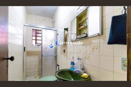 Casa à venda com 214m², 3 quartos e 2 vagas