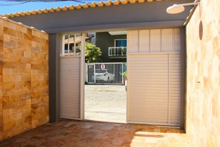Varanda de casa para alugar com 2 quartos, 90m² em Foguete, Cabo Frio