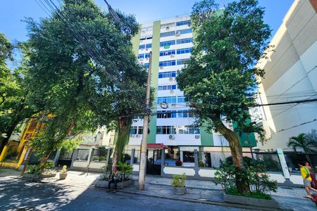 Fachada do Condomínio  de apartamento para alugar com 2 quartos, 80m² em Tijuca, Rio de Janeiro