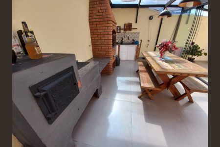 Casa de condomínio à venda com 384m², 4 quartos e 2 vagasÁrea Gourmet