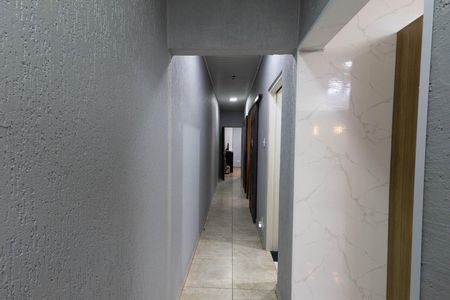 Corredor de casa à venda com 4 quartos, 70m² em Vila Gustavo, São Paulo