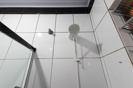Casa à venda com 70m², 4 quartos e sem vaga Casa à venda com 70m², 4 quartos e sem vagaBanheiro 2