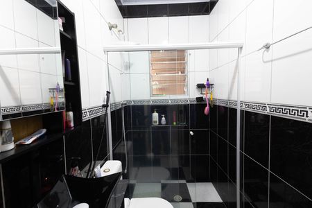 Casa à venda com 70m², 4 quartos e sem vaga Casa à venda com 70m², 4 quartos e sem vagaBanheiro 2