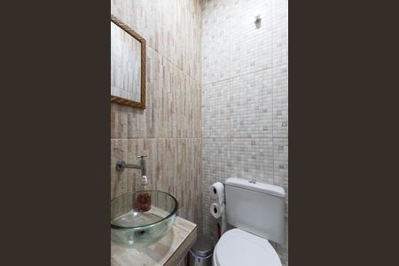 Lavabo de casa à venda com 4 quartos, 70m² em Vila Gustavo, São Paulo