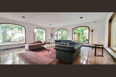 Apartamento à venda com 3 quartos, 1600m² em Cerqueira César, São Paulo