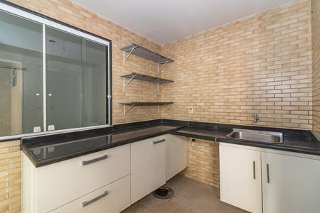 Casa para alugar com 200m², 4 quartos e 1 vagaÁrea de Serviço