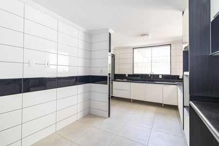 Casa para alugar com 200m², 4 quartos e 1 vagaCozinha