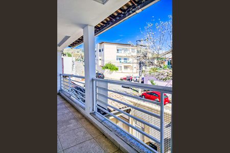 Casa para alugar com 200m², 4 quartos e 1 vagaPlaquinha