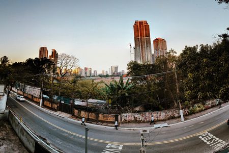 Casa para alugar com 350m², 4 quartos e 3 vagas