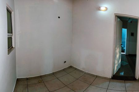 Casa para alugar com 4 quartos, 350m² em Jardim Vitoria Regia (zona Oeste), São Paulo