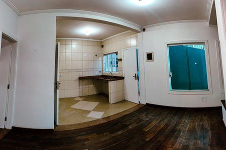 Casa para alugar com 4 quartos, 350m² em Jardim Vitoria Regia (zona Oeste), São Paulo