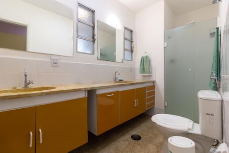 Apartamento para alugar com 93m², 2 quartos e 2 vagas Apartamento para alugar com 93m², 2 quartos e 2 vagasBanheiro