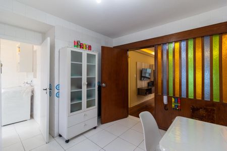Apartamento para alugar com 93m², 2 quartos e 2 vagas Apartamento para alugar com 93m², 2 quartos e 2 vagasCozinha