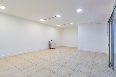 Casa para alugar com 250m², 1 quarto e 4 vagas Casa para alugar com 250m², 1 quarto e 4 vagasSalão de Festas