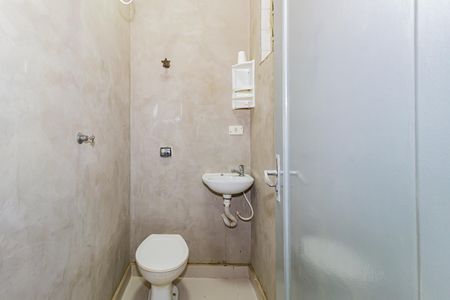 Casa para alugar com 250m², 1 quarto e 4 vagas Casa para alugar com 250m², 1 quarto e 4 vagasBanheiro da Suíte