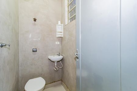 Casa para alugar com 250m², 1 quarto e 4 vagas Casa para alugar com 250m², 1 quarto e 4 vagasBanheiro da Suíte