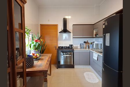 Apartamento para alugar com 120m², 3 quartos e 2 vagasCozinha 