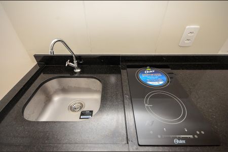 Cozinha de kitnet/studio para alugar com 1 quarto, 17m² em Freguesia do Ó, São Paulo