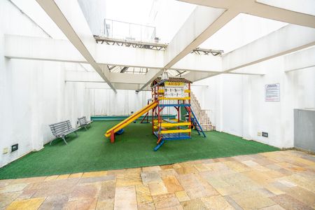 Apartamento para alugar com 49m², 2 quartos e 1 vagaPlayground