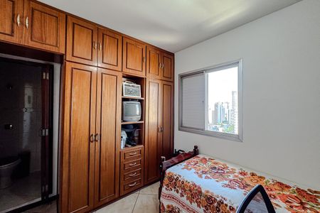 Apartamento à venda com 70m², 2 quartos e 2 vagasQuarto 2 - Suíte