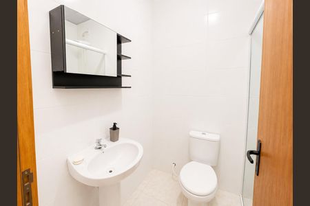 Casa de condomínio para alugar com 35m², 1 quarto e 1 vaga Casa de condomínio para alugar com 35m², 1 quarto e 1 vagaBanheiro