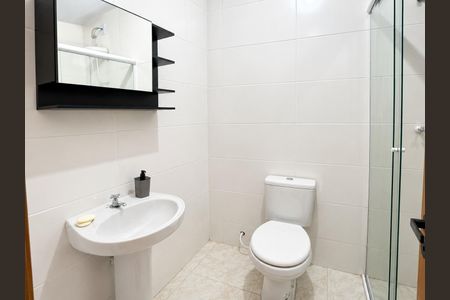 Casa de condomínio para alugar com 35m², 1 quarto e 1 vaga Casa de condomínio para alugar com 35m², 1 quarto e 1 vagaBanheiro