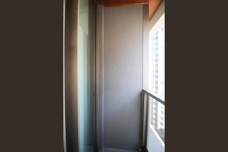 Área de Serviço - Varanda  de apartamento à venda com 2 quartos, 137m² em Itaim Bibi, São Paulo