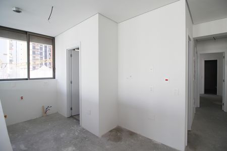 Cozinha de apartamento à venda com 2 quartos, 137m² em Itaim Bibi, São Paulo