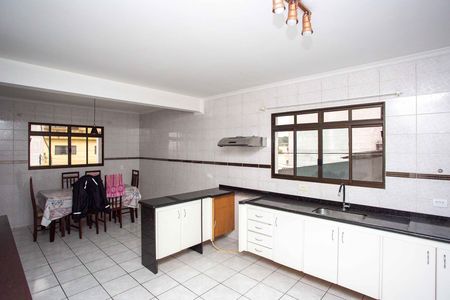 Casa para alugar com 170m², 3 quartos e 2 vagasCozinha