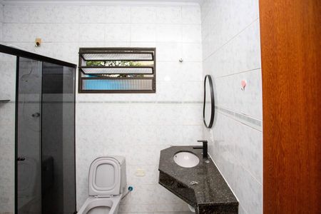 Casa para alugar com 170m², 3 quartos e 2 vagasBanheiro