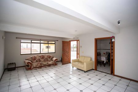 Casa para alugar com 170m², 3 quartos e 2 vagasSala de TV