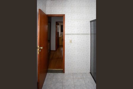 Casa para alugar com 170m², 3 quartos e 2 vagasBanheiro