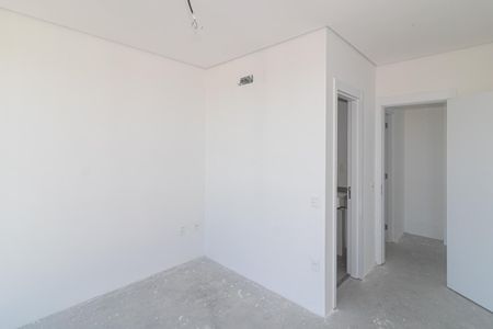 Apartamento à venda com 209m², 3 quartos e 3 vagas Apartamento à venda com 209m², 3 quartos e 3 vagasQuarto Suíte 2