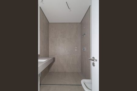 Apartamento à venda com 209m², 3 quartos e 3 vagas Apartamento à venda com 209m², 3 quartos e 3 vagasBanheiro da Suíte 1