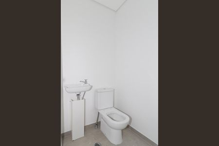 Apartamento à venda com 209m², 3 quartos e 3 vagas Apartamento à venda com 209m², 3 quartos e 3 vagasBanheiro de serviço