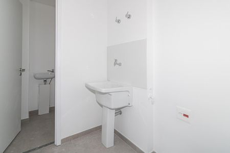 Apartamento à venda com 209m², 3 quartos e 3 vagas Apartamento à venda com 209m², 3 quartos e 3 vagasÁrea de Serviço