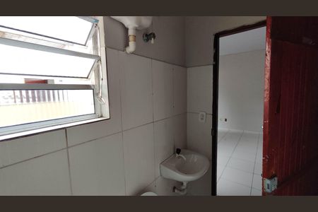 Banheiro de apartamento para alugar com 1 quarto, 45m² em Vila Correa, Ferraz de Vasconcelos