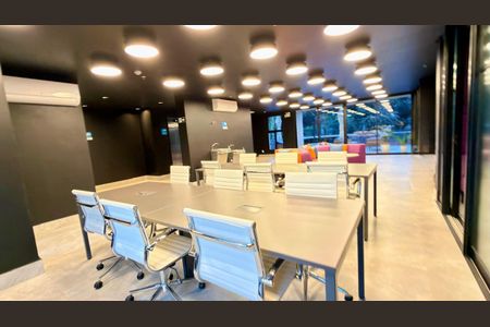 Apartamento à venda com 64m², 1 quarto e 1 vaga