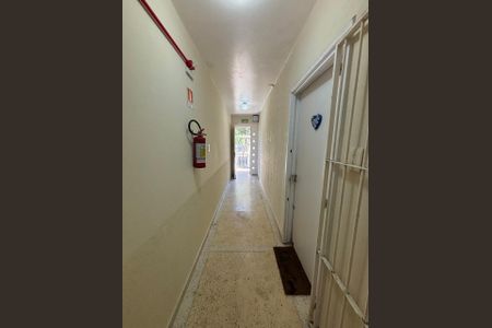 Corredor de apartamento à venda com 2 quartos, 53m² em São João, Porto Alegre