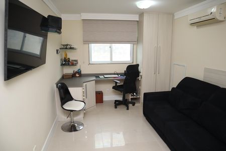 Apartamento à venda com 184m², 4 quartos e 2 vagasQUARTO 2 SUITE
