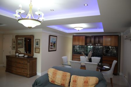 Apartamento à venda com 184m², 4 quartos e 2 vagasSALA