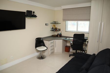 Apartamento à venda com 184m², 4 quartos e 2 vagasQUARTO 2 SUITE
