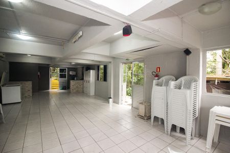Apartamento para alugar com 50m², 2 quartos e 1 vaga Apartamento para alugar com 50m², 2 quartos e 1 vagaÁrea comum - Salão de festas