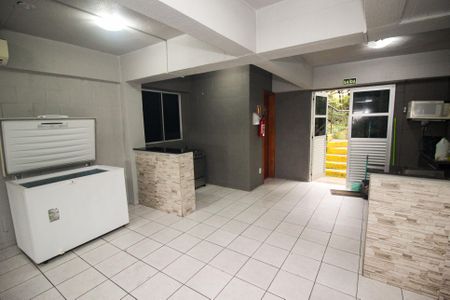 Apartamento para alugar com 50m², 2 quartos e 1 vaga Apartamento para alugar com 50m², 2 quartos e 1 vagaÁrea comum - Salão de festas