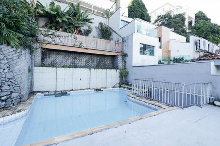 Piscina de casa à venda com 4 quartos, 440m² em Jardim Sao Bento, São Paulo