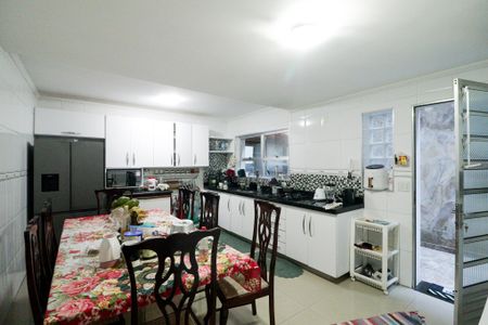 Cozinha  de casa à venda com 4 quartos, 440m² em Jardim Sao Bento, São Paulo