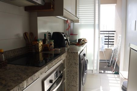 Apartamento à venda com 100m², 3 quartos e 2 vagasCozinha 