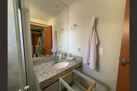 Apartamento à venda com 100m², 3 quartos e 2 vagas Apartamento à venda com 100m², 3 quartos e 2 vagasBanheiro da Suíte 2
