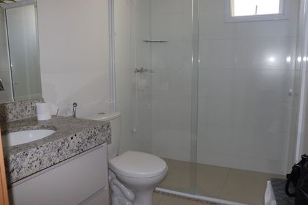 Banheiro da Suíte de apartamento à venda com 3 quartos, 100m² em Setor Bueno, Goiânia