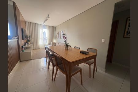 Sala de jantar de apartamento à venda com 3 quartos, 100m² em Setor Bueno, Goiânia